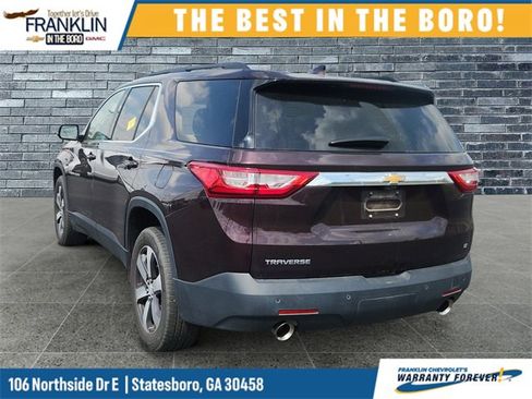 Used 2019 Chevrolet Traverse LT w/ LT Premium Package image 2