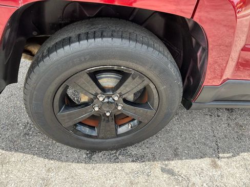 Used 2012 Jeep Patriot Latitude w/ Altitude Pkg image 20