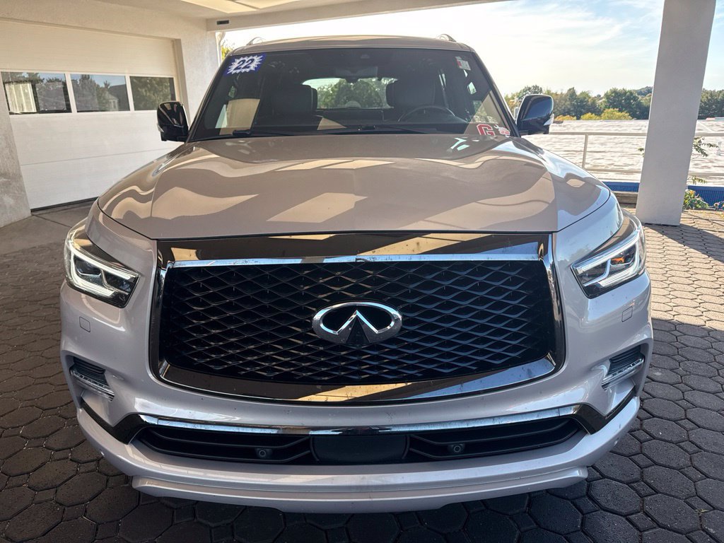 Used 2022 INFINITI QX80 Luxe AWD/4WD image 2