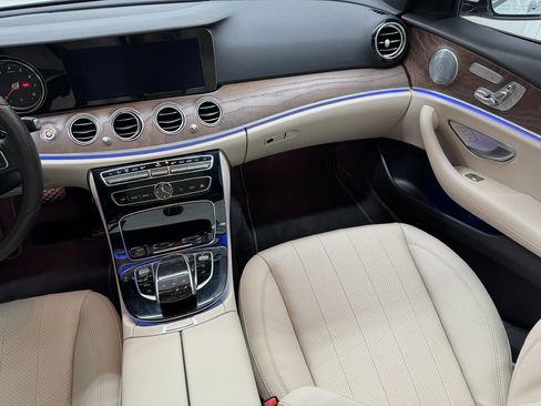 Used 2017 Mercedes-Benz E 400 4MATIC Wagon image 32