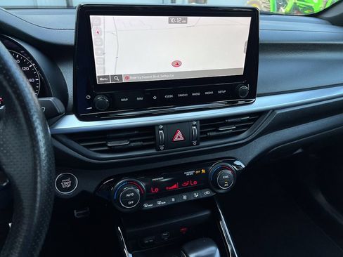 Used 2023 Kia Forte GT-Line w/ GT-Line Technology Package FWD image 18