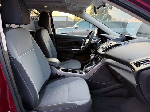 Used 2013 Ford Escape SE FWD image 18