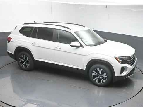 New 2026 Volkswagen Atlas SE FWD image 39