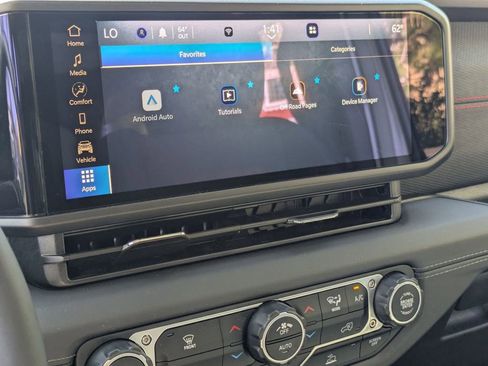 Used 2025 Jeep Wrangler Unlimited Rubicon image 21