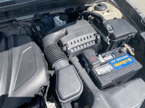 Used 2011 Hyundai Sonata GLS FWD image 25