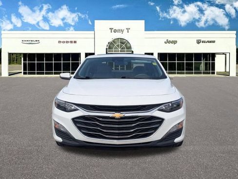 Used 2024 Chevrolet Malibu LT FWD image 2