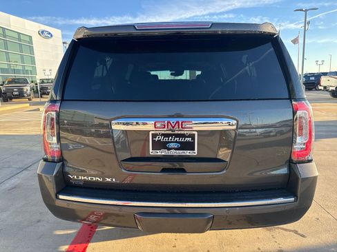 Used 2020 GMC Yukon XL Denali w/ Open Road Package image 4