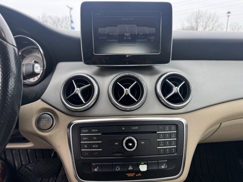 Used 2015 Mercedes-Benz CLA 250 4MATIC image 17