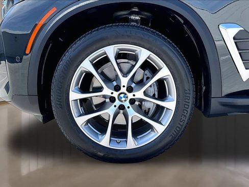 Used 2025 BMW X5 sDrive40i w/ Premium Package RWD image 32