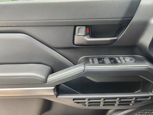 New 2026 Toyota 4Runner SR5 image 19