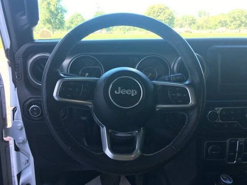 Used 2020 Jeep Gladiator Sport w/ Quick Order Package 24S AWD/4WD image 9