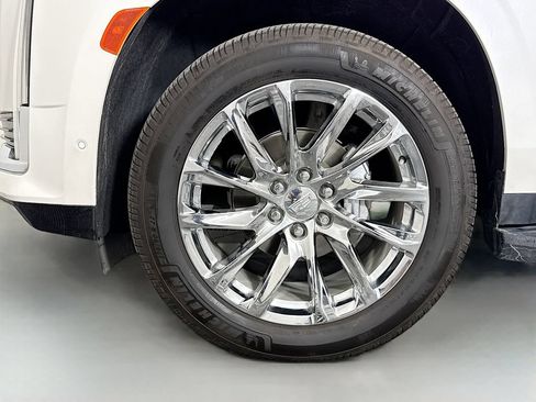 Used 2021 Cadillac Escalade ESV Premium Luxury w/ LPO, Radiant Package AWD/4WD image 34