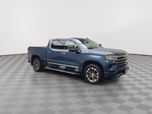 Certified 2024 Chevrolet Silverado 1500 High Country w/ Technology Package image 40