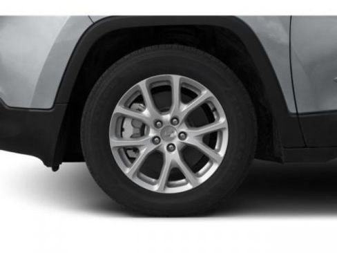 Used 2015 Jeep Cherokee Latitude w/ Trailer Tow Group image 14