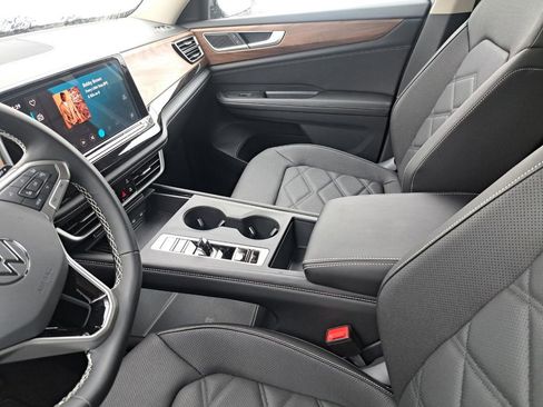 Used 2026 Volkswagen Atlas SE FWD image 20