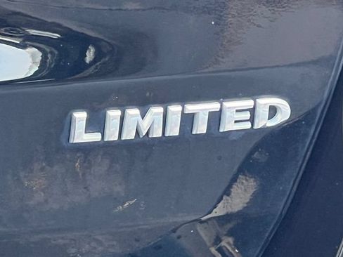 Used 2020 Jeep Grand Cherokee Limited AWD/4WD image 9