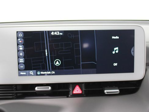 Used 2024 Hyundai Ioniq 5 SE RWD image 8