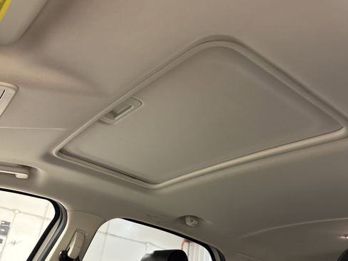 Used 2020 Ford EcoSport Titanium image 10