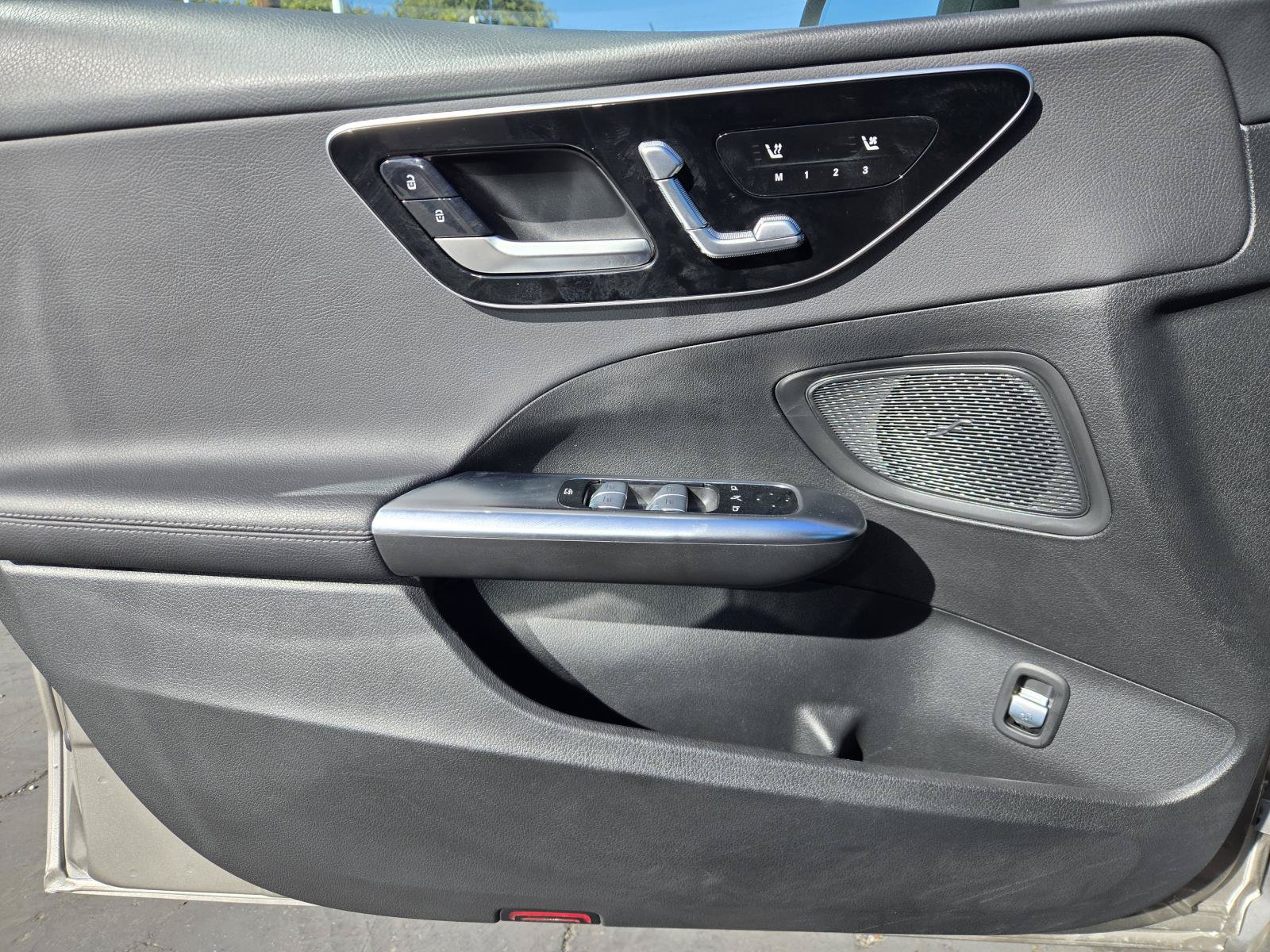 Used 2024 Mercedes-Benz C 300 Sedan w/ Winter Package image 18