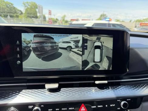 Used 2022 Kia Carnival SX Prestige FWD image 24