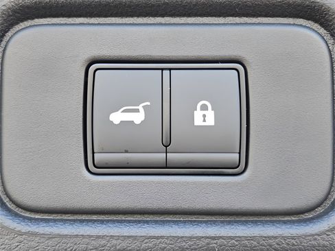 New 2026 Nissan Pathfinder SV image 20