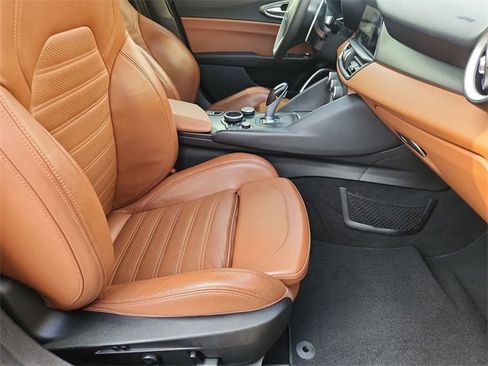 Used 2018 Alfa Romeo Giulia Ti Sport w/ Quick Order Package 22U Sport image 28
