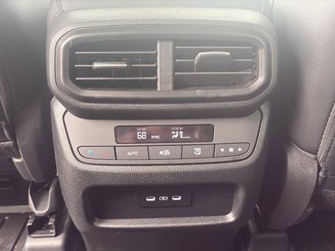 Used 2025 Honda Pilot EX-L image 29