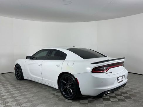 Used 2020 Dodge Charger SXT w/ Blacktop Package RWD image 7