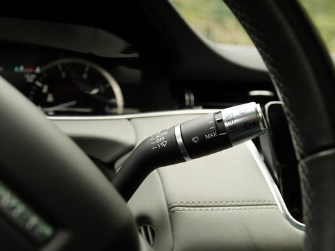 Used 2022 Land Rover Range Rover Evoque SE image 26