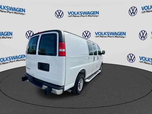 Used 2025 Chevrolet Express 2500 w/ Driver Convenience Package RWD image 6
