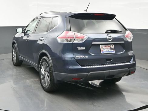 Used 2016 Nissan Rogue SL w/ SL Premium Package FWD image 4