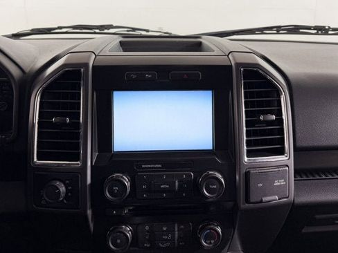 Used 2015 Ford F150 XLT w/ Equipment Group 302A Luxury image 11