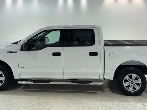 Used 2017 Ford F150 XLT RWD image 2