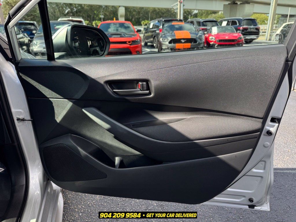 Used 2023 Toyota Corolla LE FWD image 34
