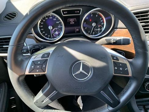 Used 2015 Mercedes-Benz GL 450 4MATIC image 19