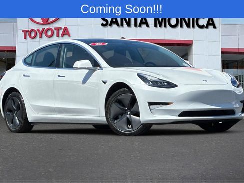 Used 2020 Tesla Model 3 Standard Range Plus image 1