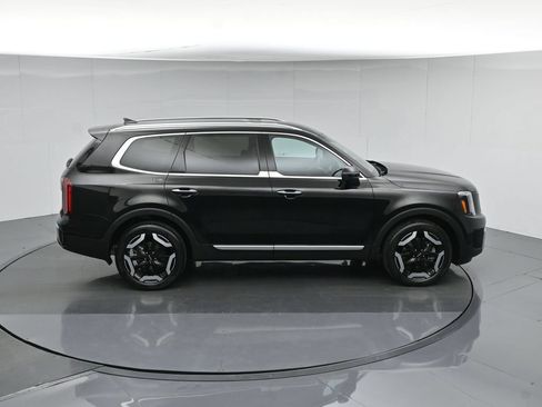Used 2024 Kia Telluride S FWD image 43