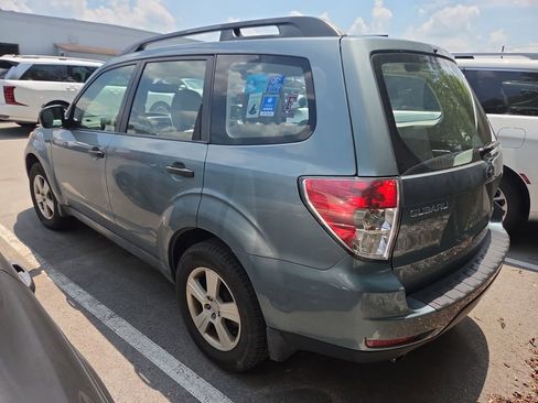Used 2012 Subaru Forester 2.5X w/ Alloy Wheel Pkg AWD/4WD image 5