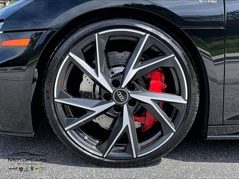 Used 2022 Audi R8 V10 performance RWD image 9