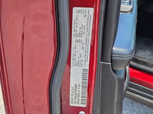 Used 2024 Jeep Grand Cherokee L Laredo RWD image 16