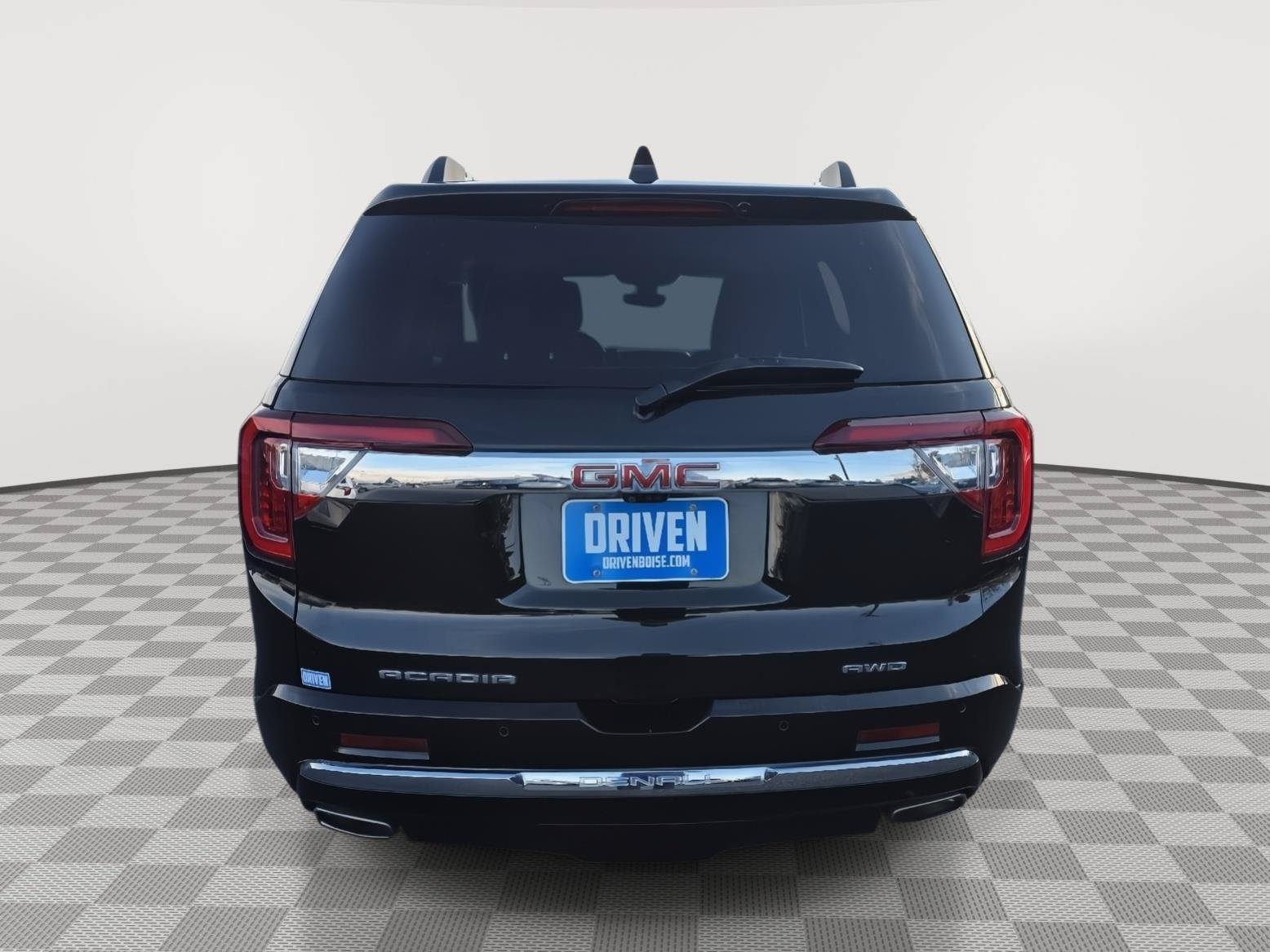 Used 2023 GMC Acadia Denali w/ Denali Ultimate Package AWD/4WD image 5