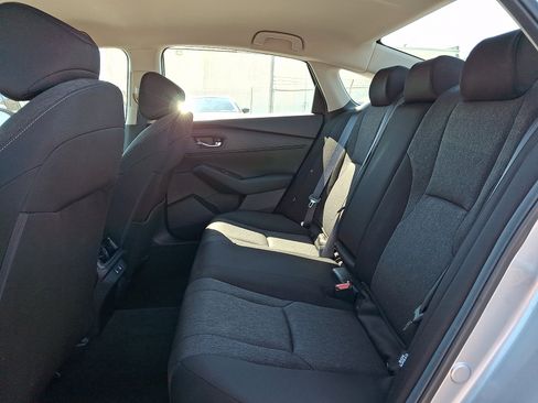 Used 2025 Honda Accord LX image 10