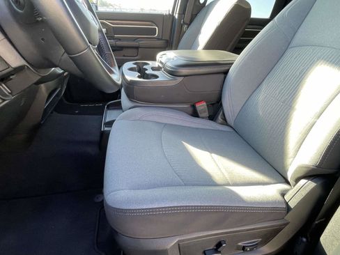 Used 2024 RAM 2500 Big Horn w/ Bed Utility Group image 15