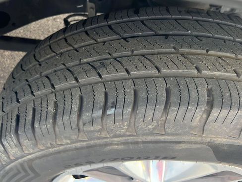 Used 2020 Jeep Wrangler Unlimited Sahara image 39