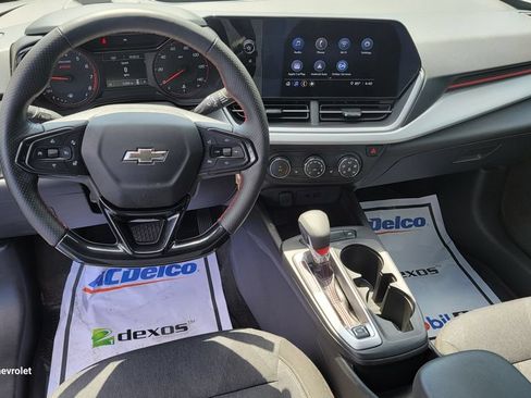 Used 2024 Chevrolet Trax RS w/ Driver Confidence Package FWD image 24