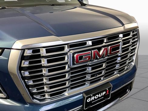 Used 2025 GMC Yukon Denali w/ Sun & Power Step Package RWD image 28