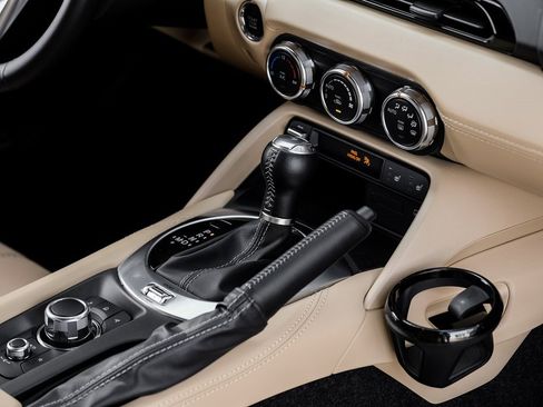 Used 2025 MAZDA MX-5 Miata RF Grand Touring image 45