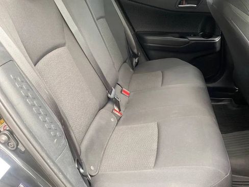 Used 2019 Toyota C-HR LE image 22