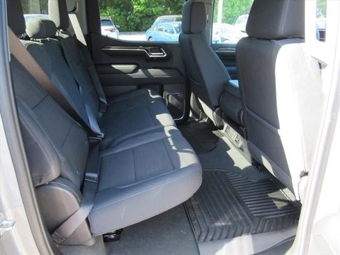 Used 2024 Chevrolet Silverado 1500 LT image 30