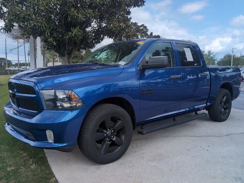 Used 2018 RAM 1500 Express w/ Express Value Package image 5